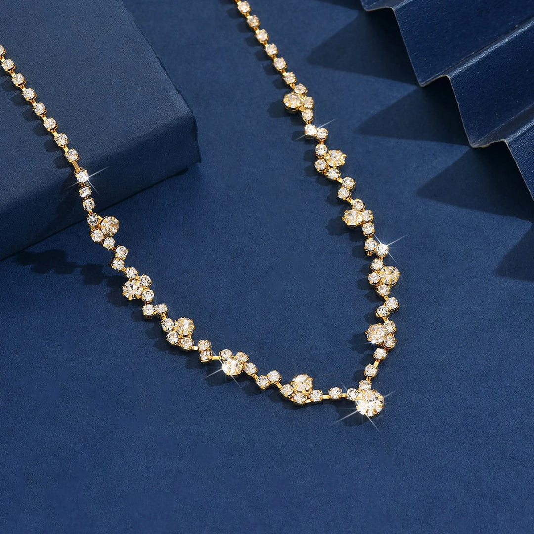 Elegantna dijamantska venčana ogrlica