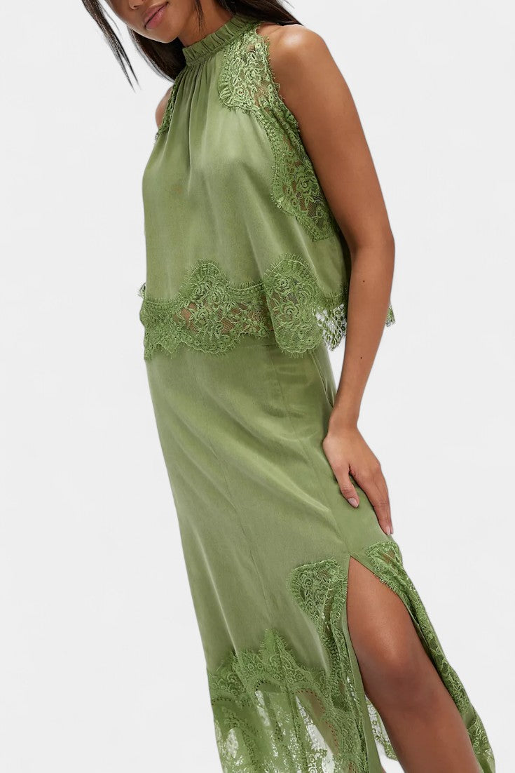 Nada Midi Suknja s Čipkastim Detaljima i Asimetričnom Porubom