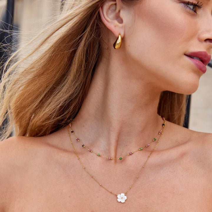 Ogrlica sa cvetom "Greatness Blossom"